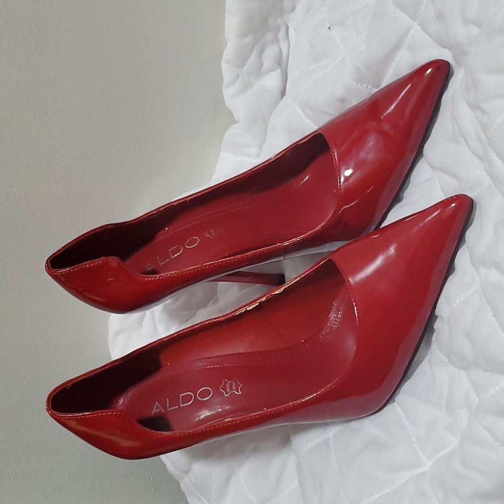 Red heel pumps